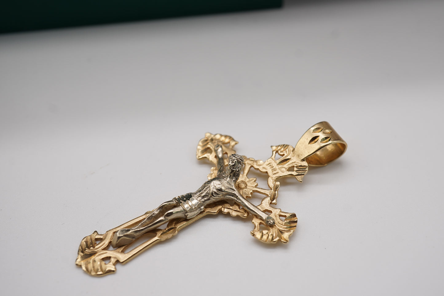 14k Large Jesus Crucifix Pendant