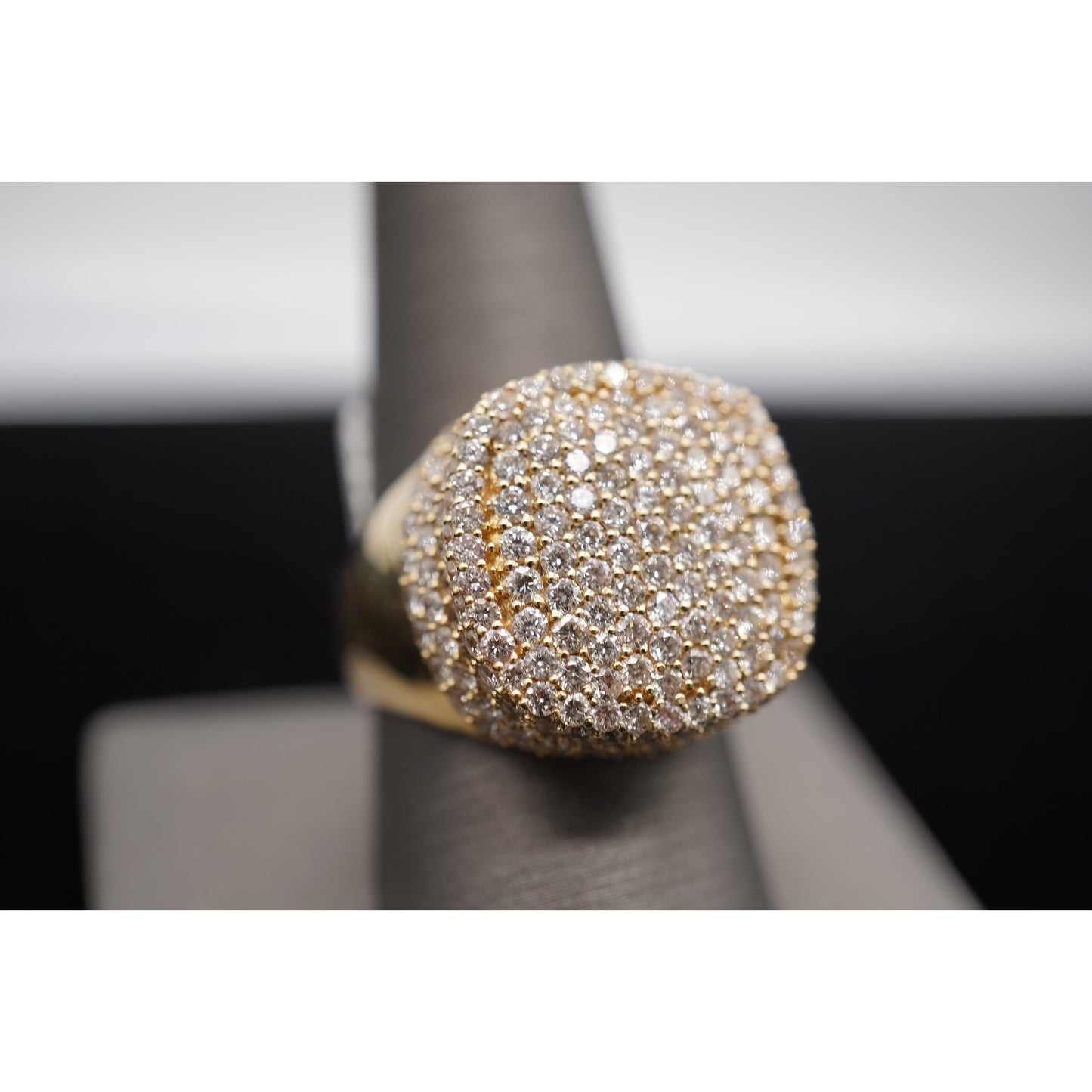 14k Round Square Diamond Ring