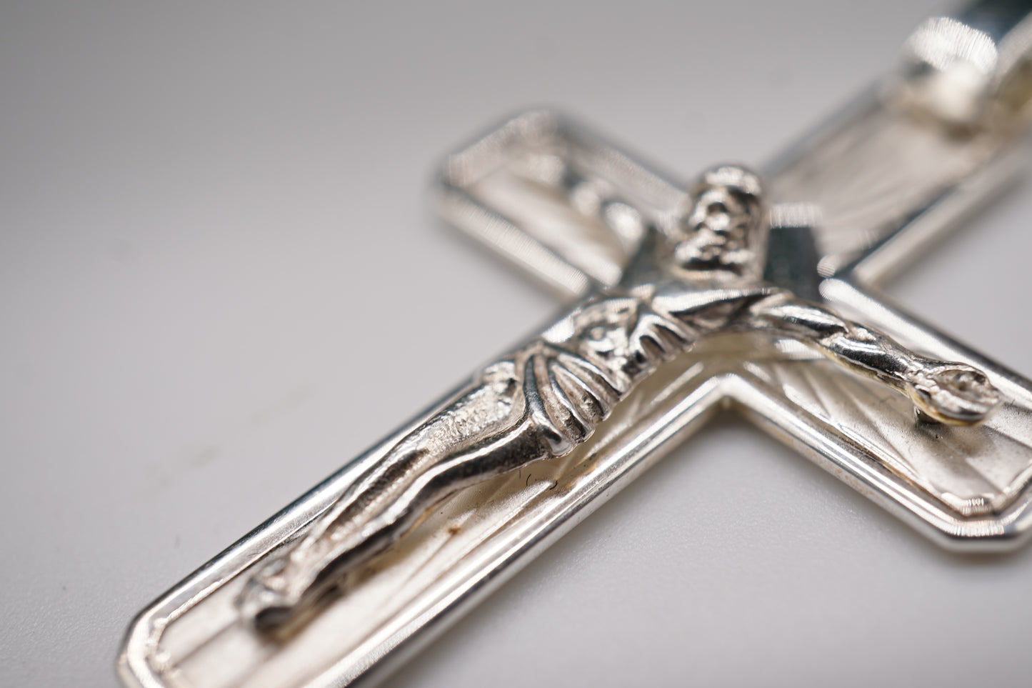 14k White Gold Crucifix 2”