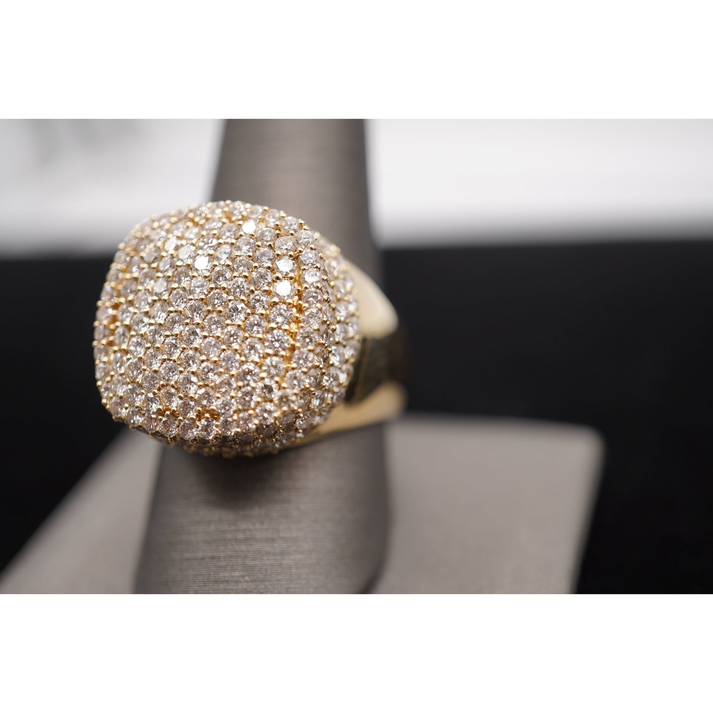 14k Round Square Diamond Ring